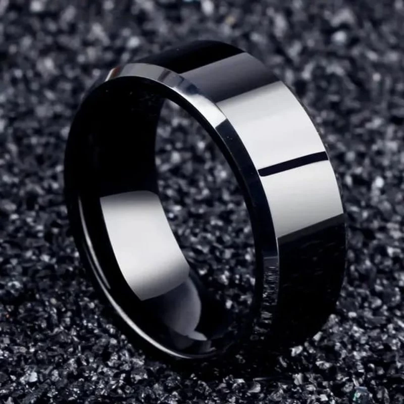 Cincin hitam polos titanium pria dan wanita